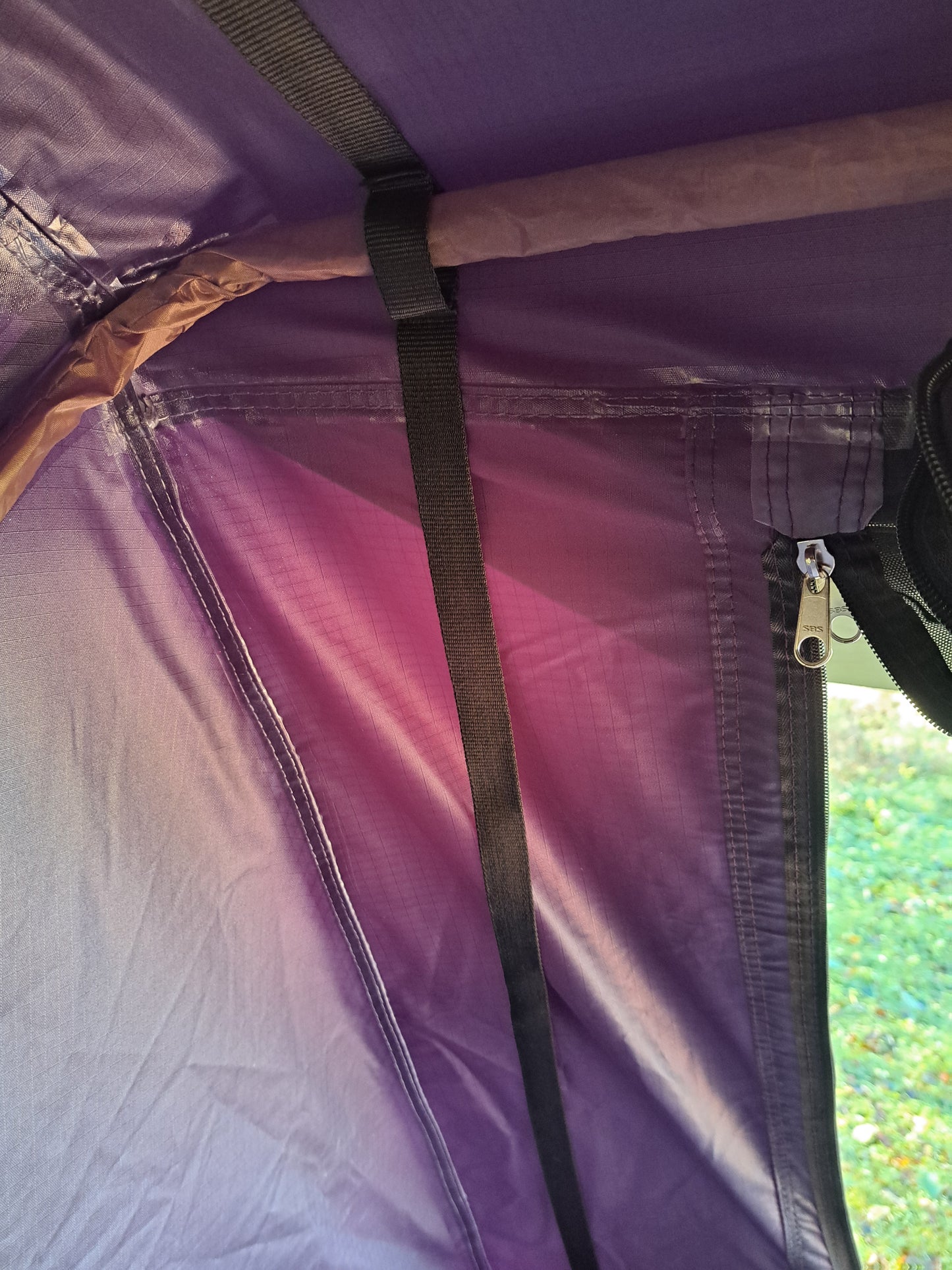 Auton kattoteltta ILMA pitkä 1.6 MUSTA